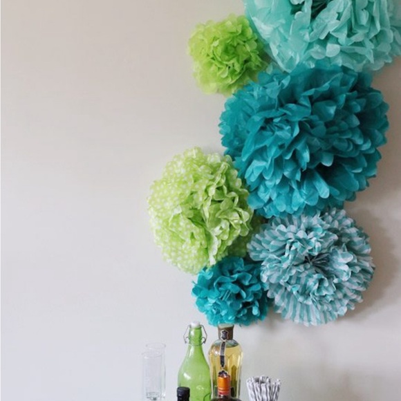 15 Vibrant Tissue Pom Pom Decorations - Red, Yellow, and‎ Green - Picture 4 of 4